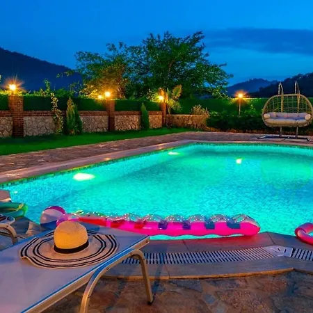 Villa Duru-villa With Private Pool For 6 People In Kayakoey *